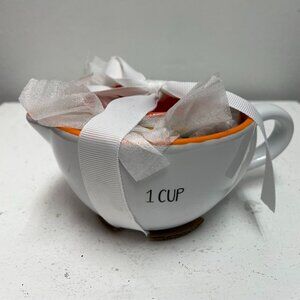Cup Shape Measuring Cups Set - Vintage Kitchen Baking Tools | Retro Decor